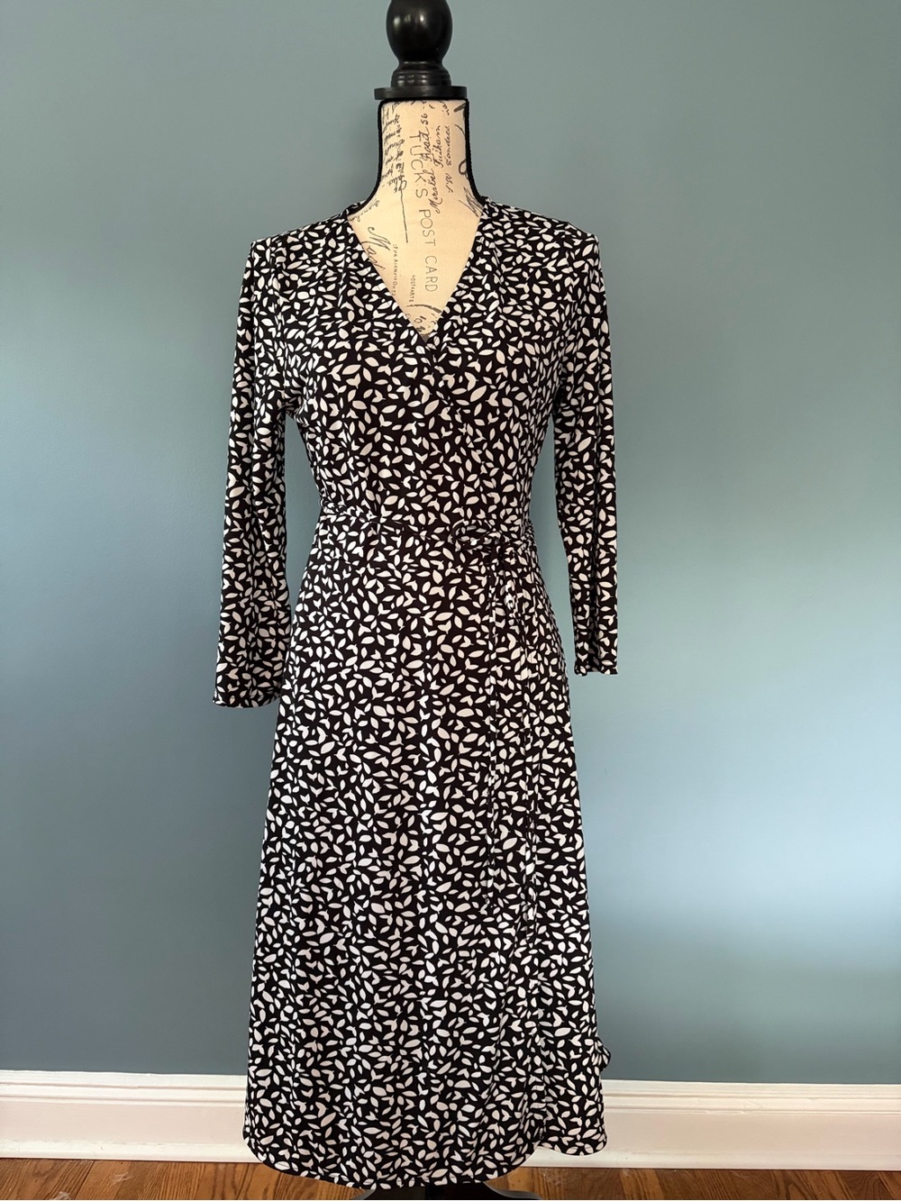 Banana Republic Black and White Long-Sleeve Wrap Midi Dress